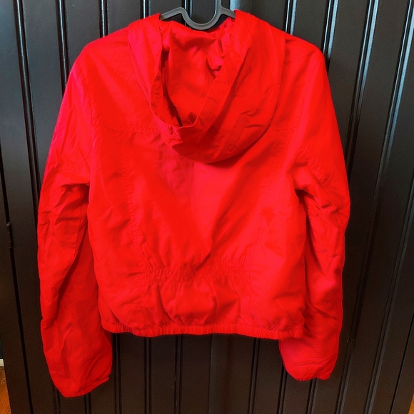 🌿 NWOT Hollister Rain Jacket - Picture 5 of 7